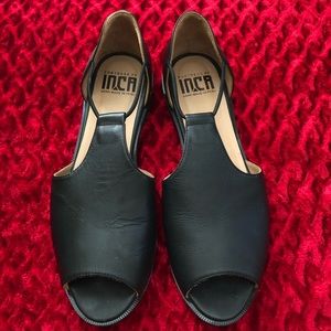 Anthro Fortress of Inca Leia T-strap Flats